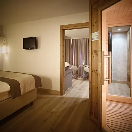 Cerana Relax 마돈나 디 캄필리오